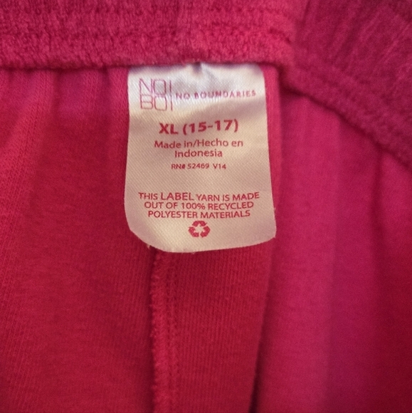 Women's Terry cloth No Boundaries shorts size XL - Picture 3 of 4